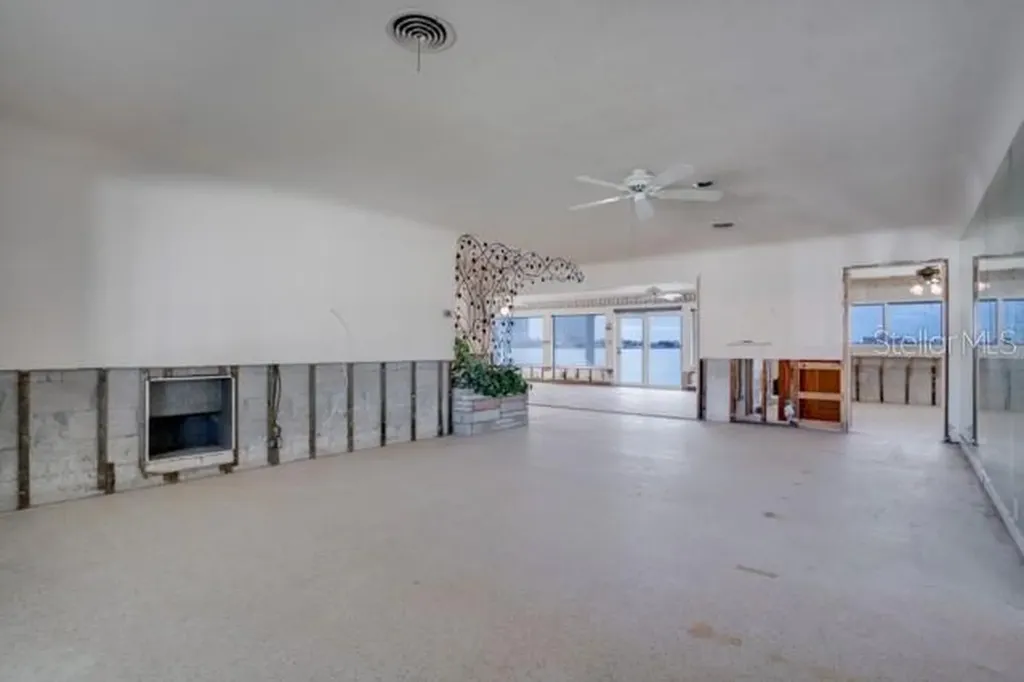 7800 4th Avenue S St Petersburg FL 33707