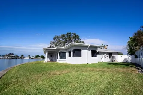 7800 4th Avenue S St Petersburg FL 33707