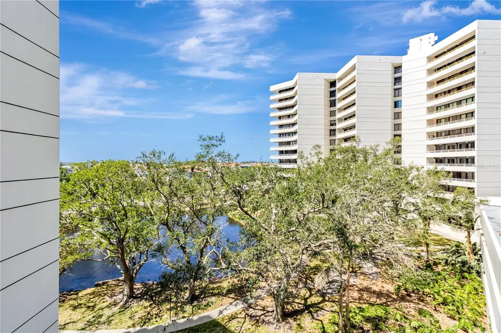 5940 Pelican Bay Plaza S Gulfport FL 33707