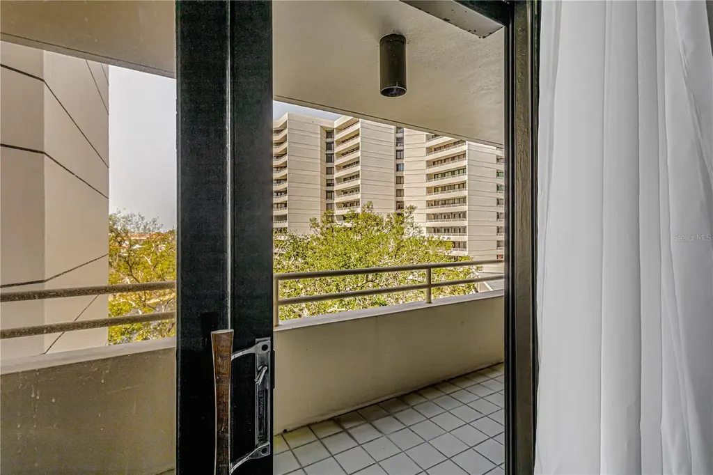 5940 Pelican Bay Plaza S Gulfport FL 33707