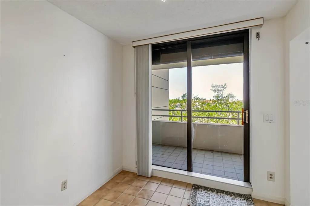 5940 Pelican Bay Plaza S Gulfport FL 33707