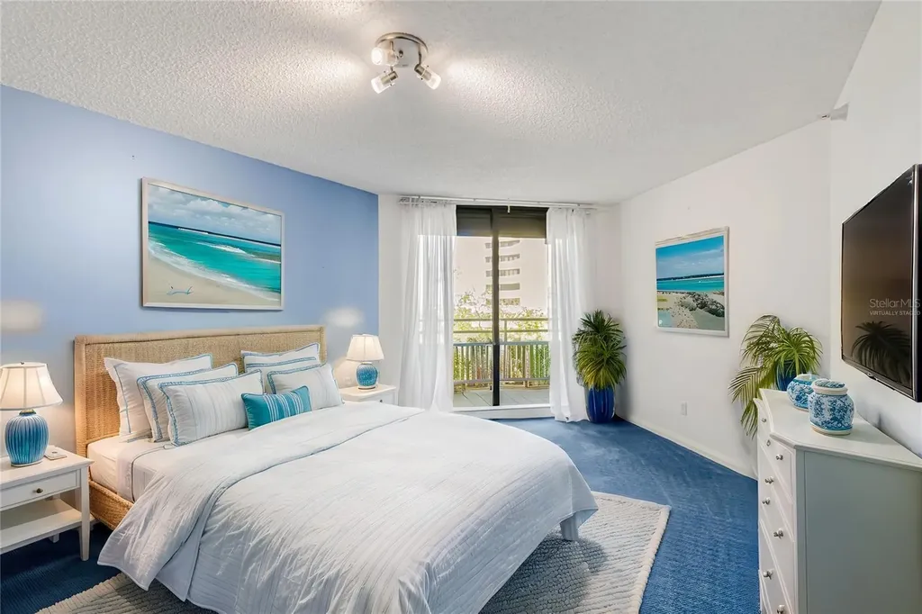 5940 Pelican Bay Plaza S Gulfport FL 33707