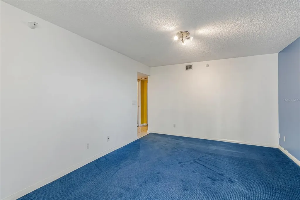 5940 Pelican Bay Plaza S Gulfport FL 33707