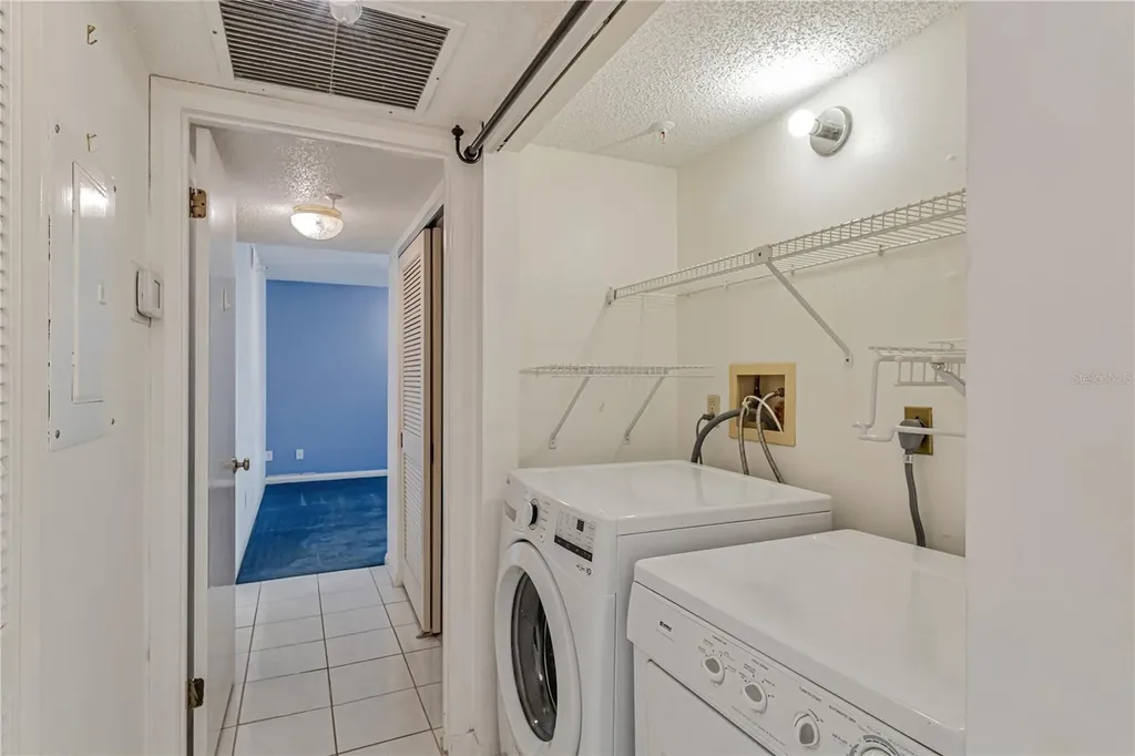 5940 Pelican Bay Plaza S Gulfport FL 33707