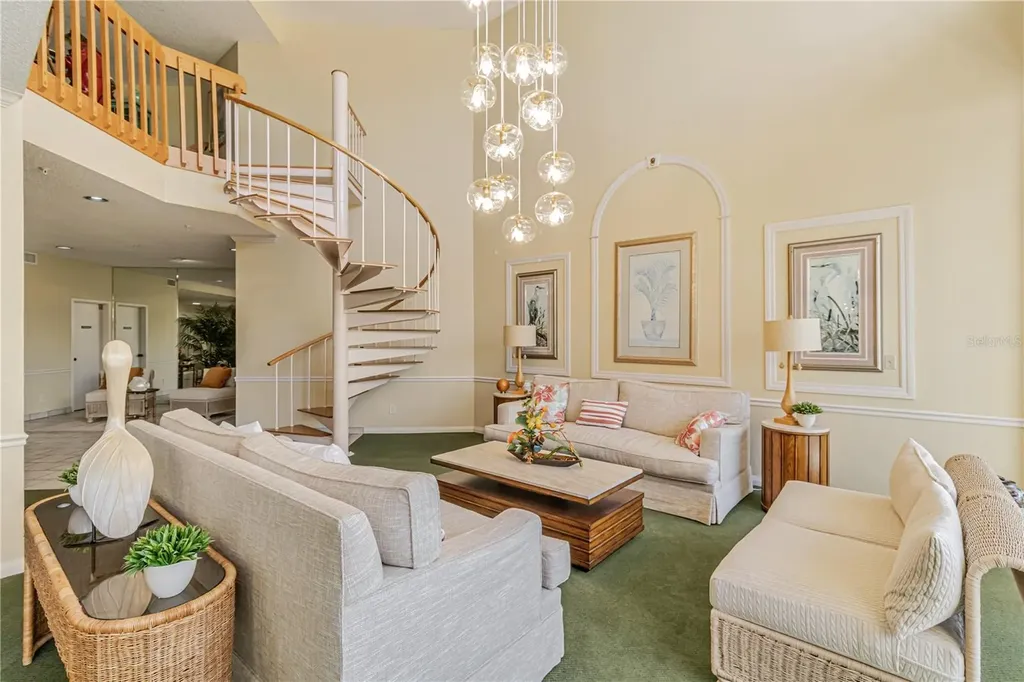 5940 Pelican Bay Plaza S Gulfport FL 33707