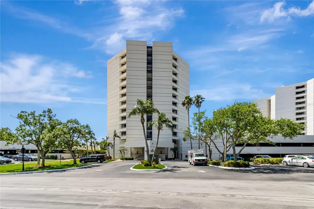 5940 Pelican Bay Plaza S Gulfport FL 33707