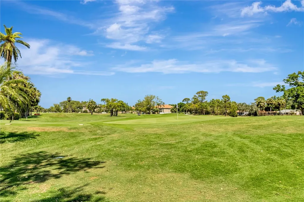 5940 Pelican Bay Plaza S Gulfport FL 33707