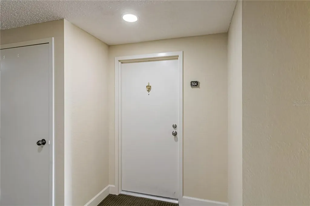 5940 Pelican Bay Plaza S Gulfport FL 33707