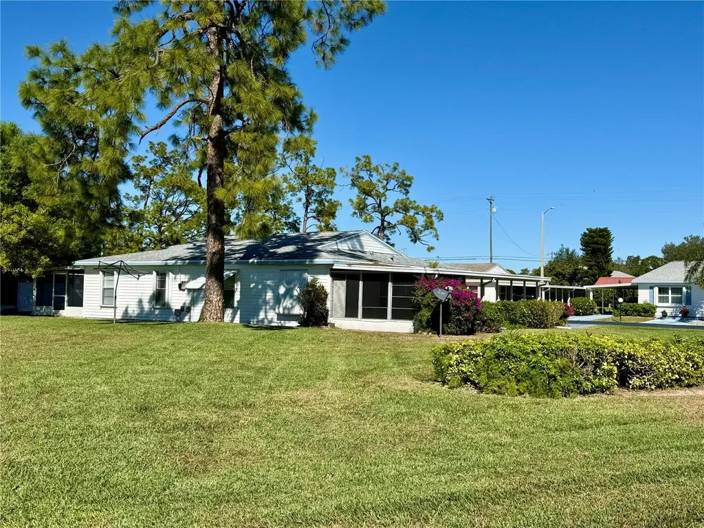 7 Desert Candle Circle Lehigh Acres FL 33936