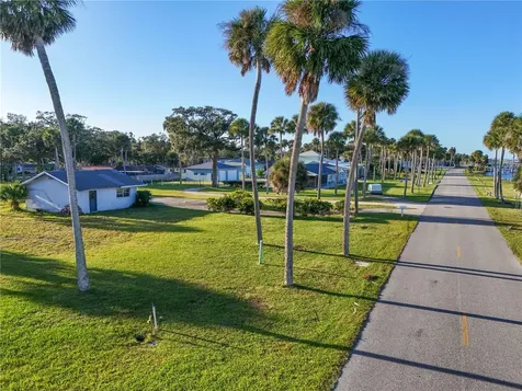 5040 Riverside Drive Port Orange FL 32127