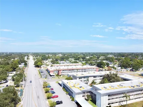 5725 12th Avenue N St Petersburg FL 33710