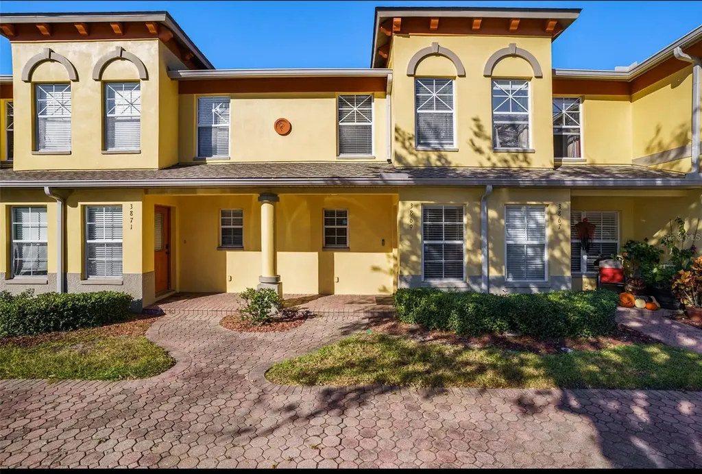 3869 Island Way St Petersburg FL 33705