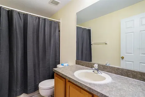 3869 Island Way St Petersburg FL 33705