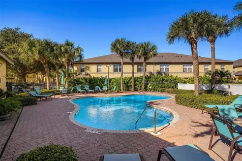 3869 Island Way St Petersburg FL 33705