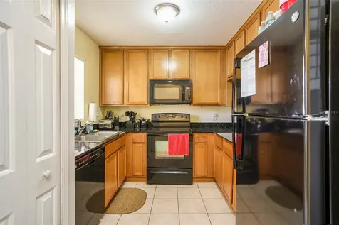 3869 Island Way St Petersburg FL 33705