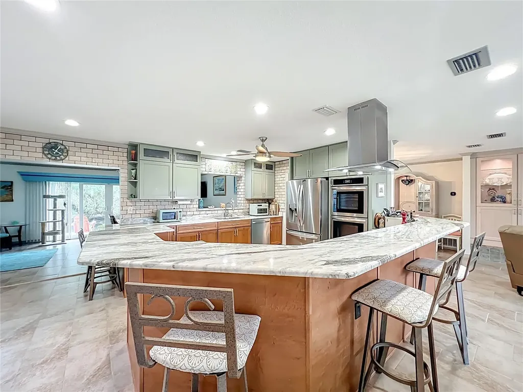 2160 N Watersedge Drive Crystal River FL 34429