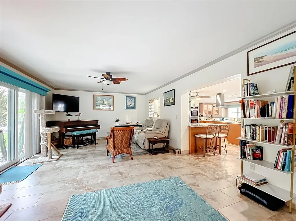 2160 N Watersedge Drive Crystal River FL 34429