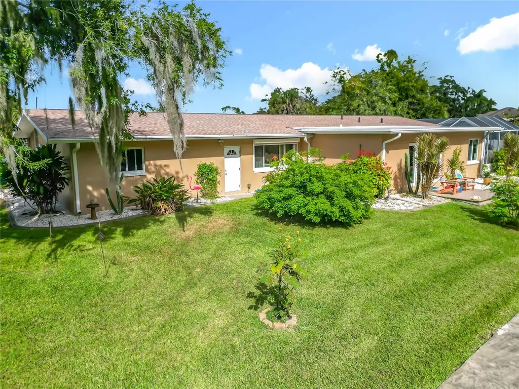 2160 N Watersedge Drive Crystal River FL 34429