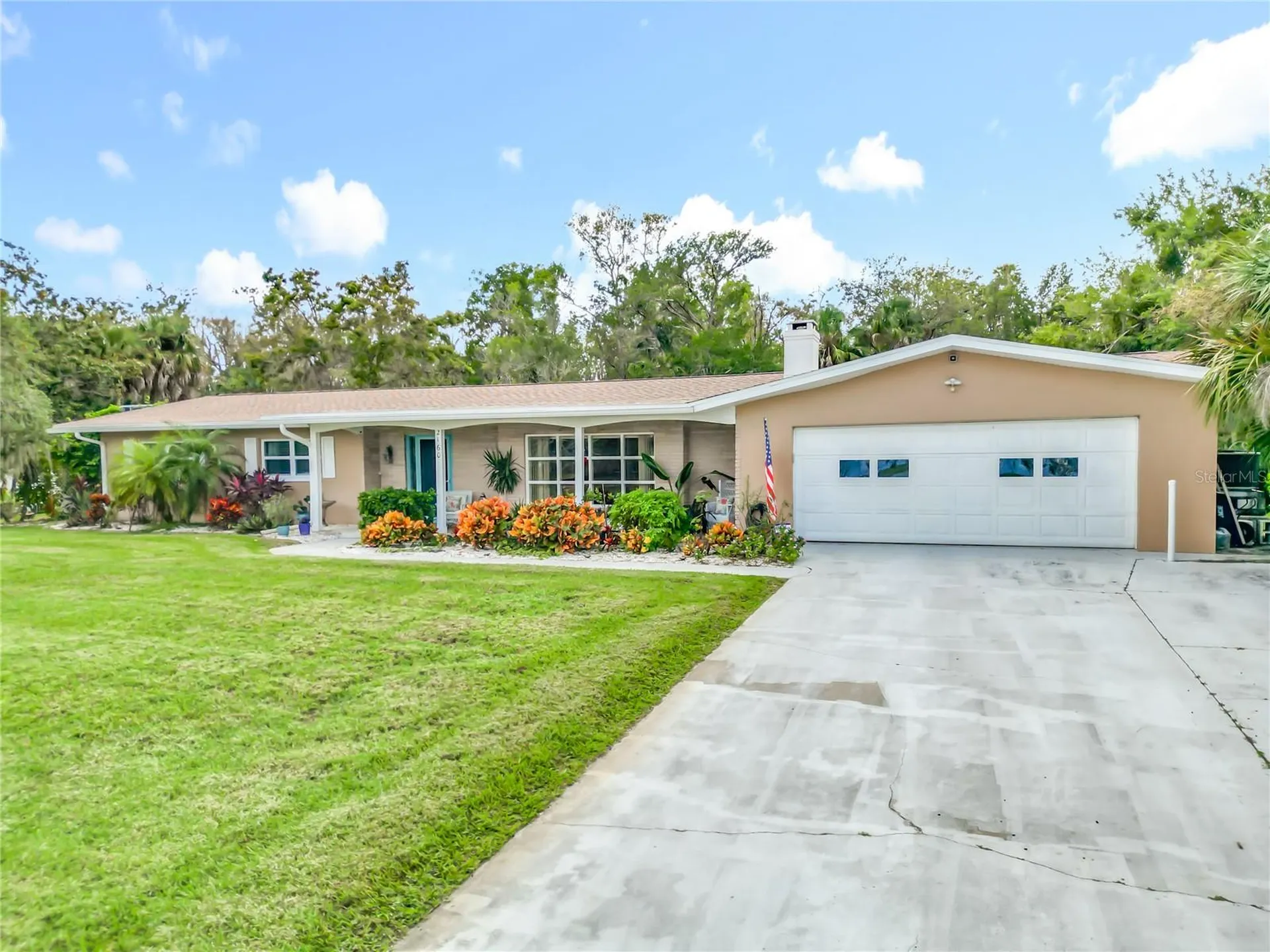 2160 N Watersedge Drive Crystal River FL 34429