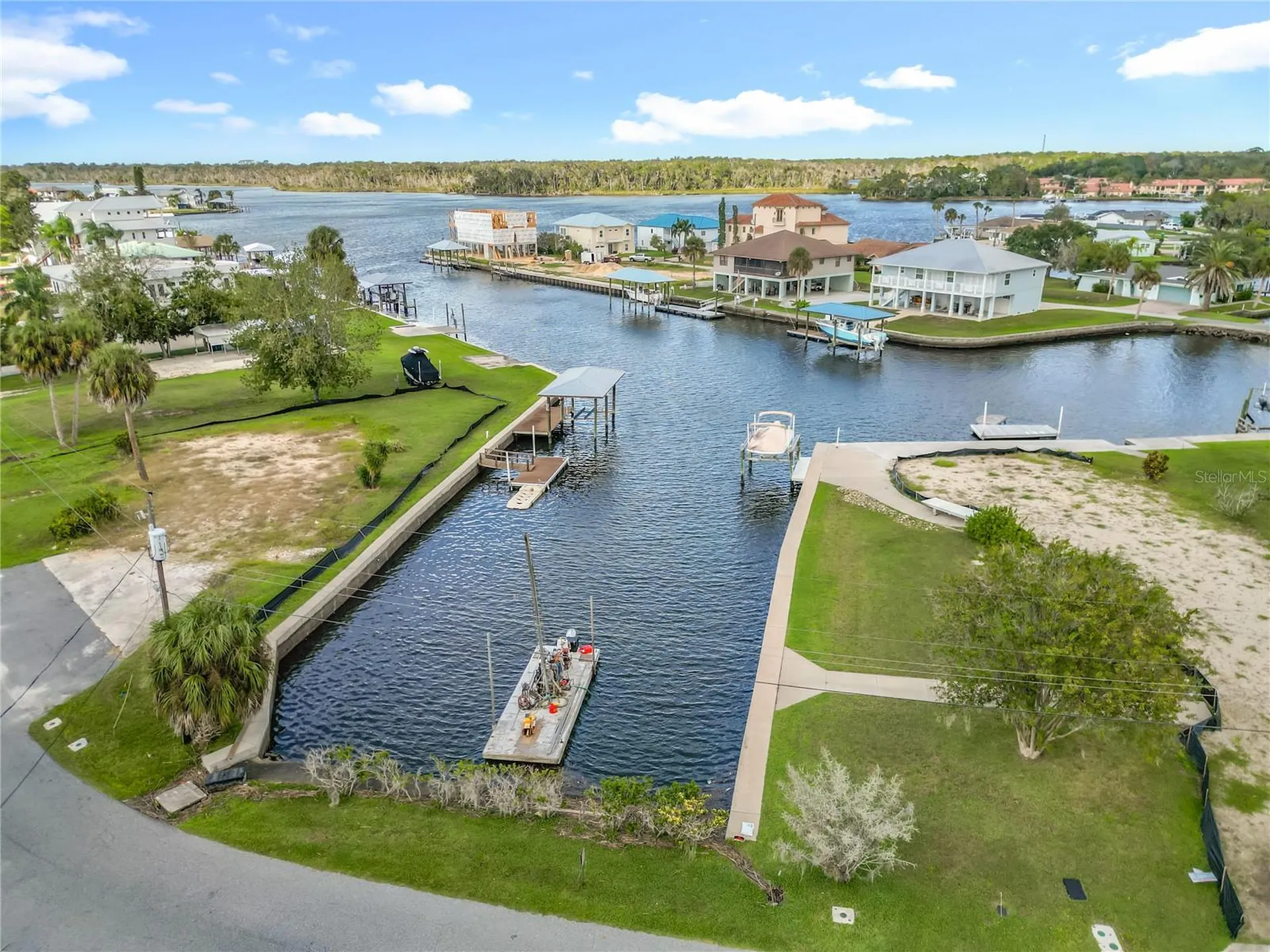 2160 N Watersedge Drive Crystal River FL 34429