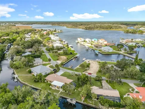 2160 N Watersedge Drive Crystal River FL 34429