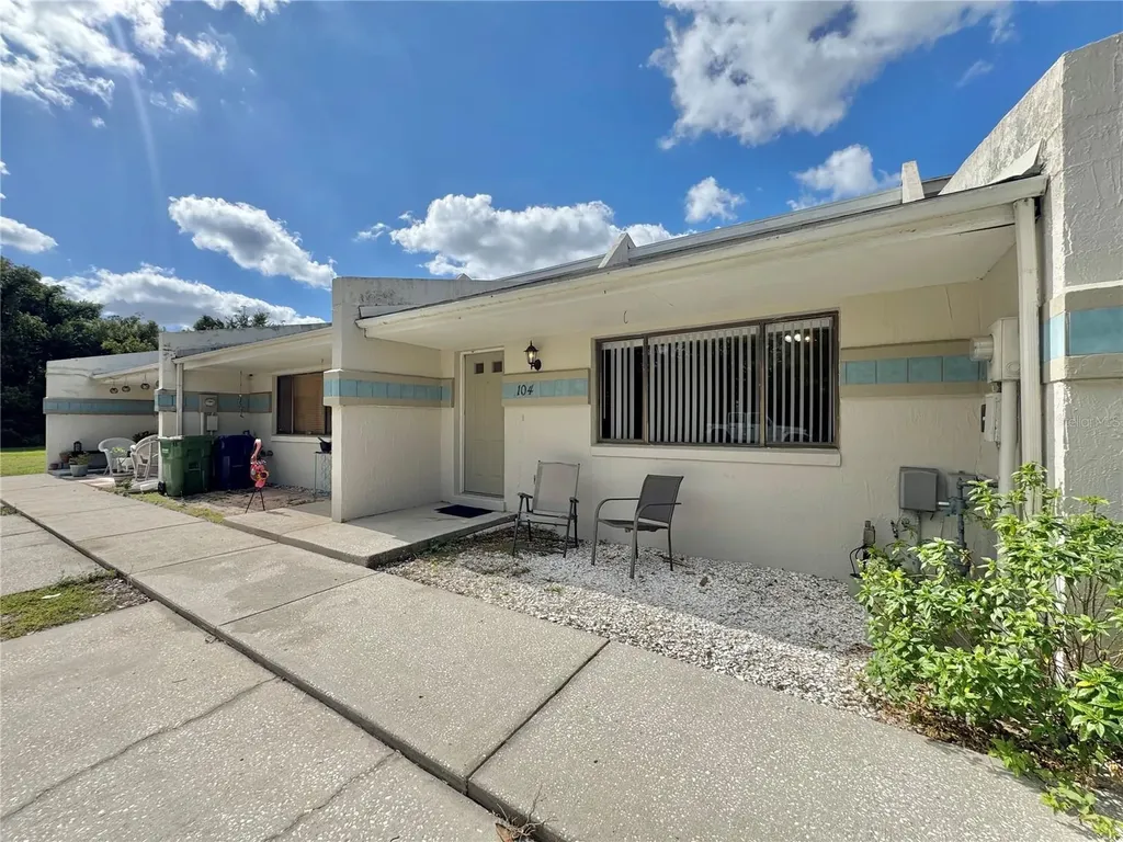 104 Mayfair Place SW Winter Haven FL 33880