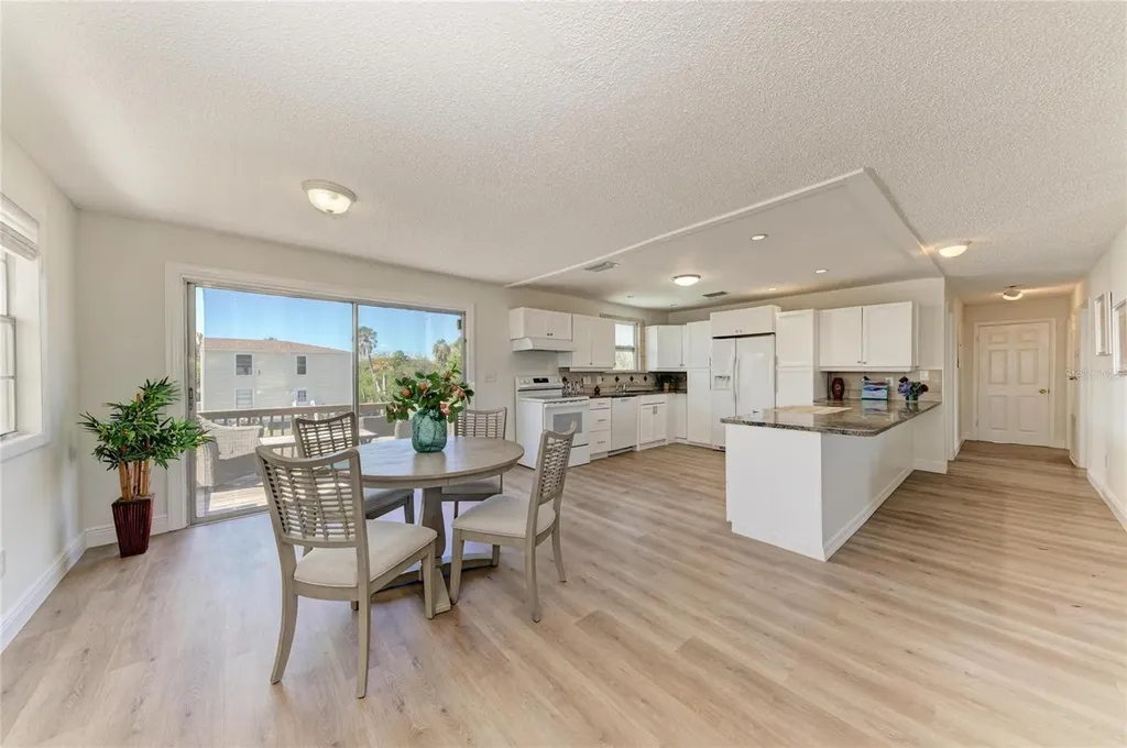 4233 5th Avenue W Palmetto FL 34221