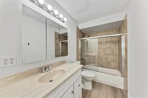 4233 5th Avenue W Palmetto FL 34221