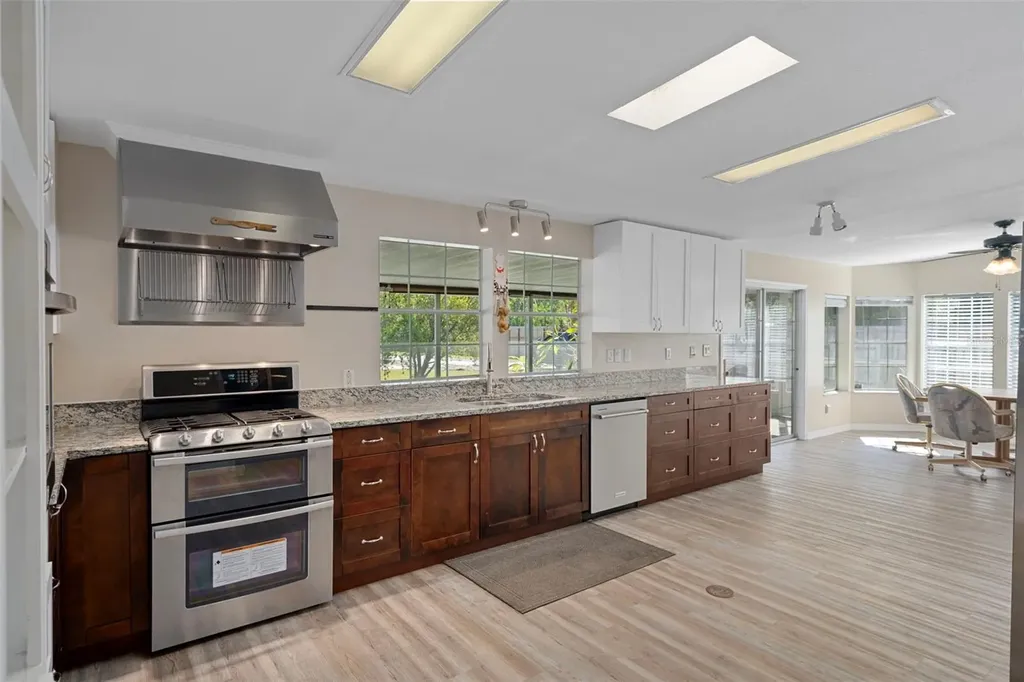 2005 Lake Linda Circle Lutz FL 33558