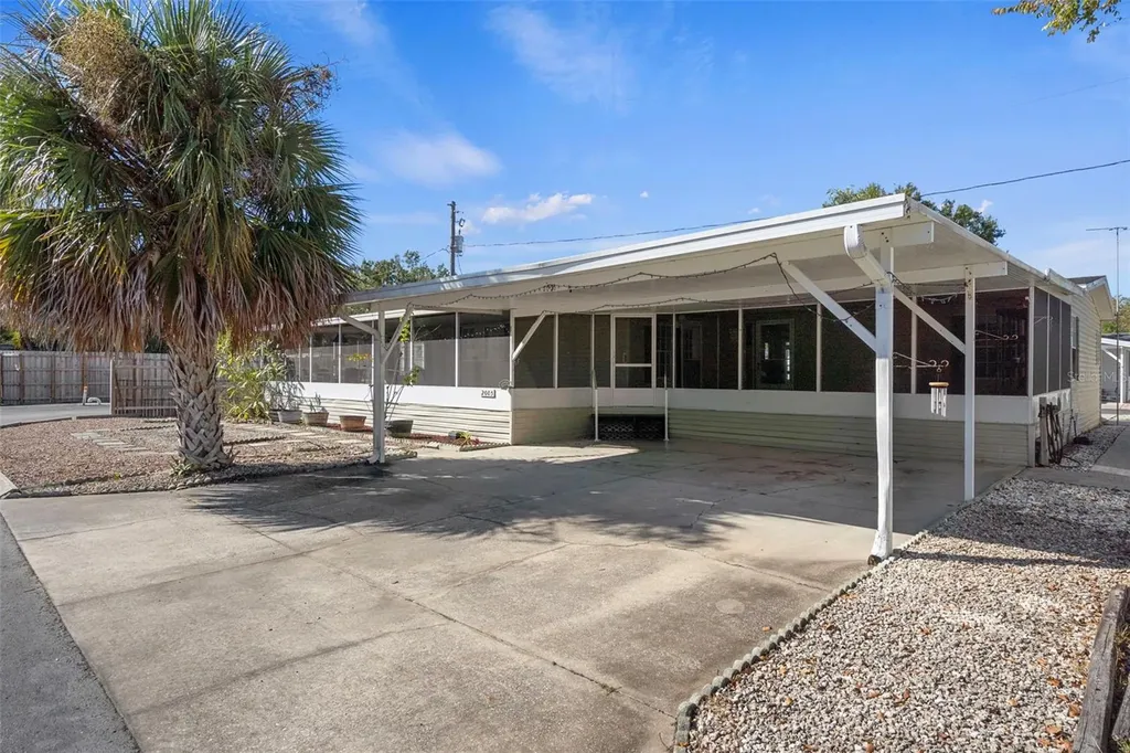2005 Lake Linda Circle Lutz FL 33558