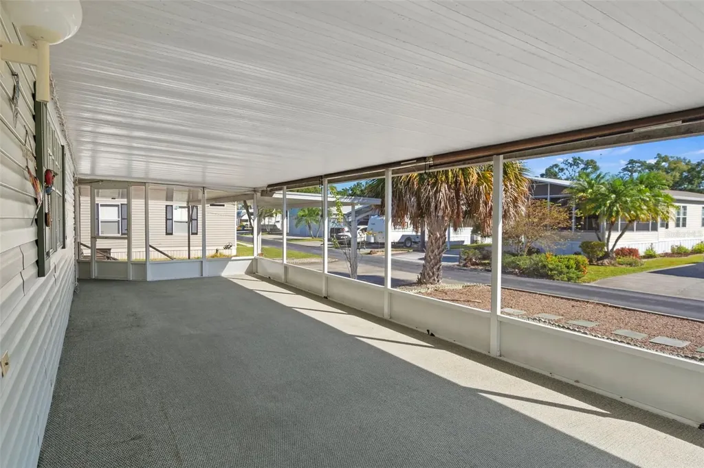 2005 Lake Linda Circle Lutz FL 33558