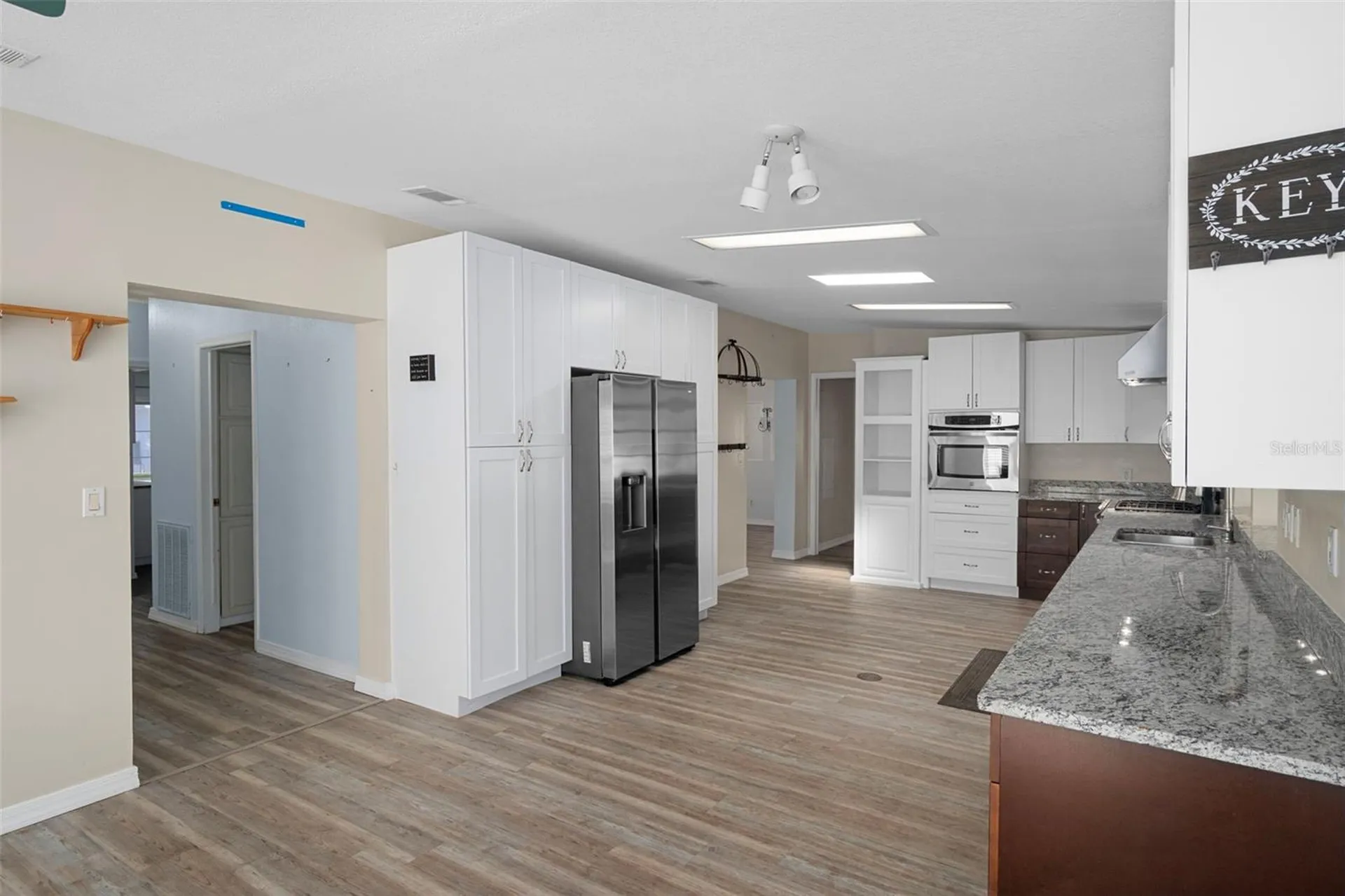 2005 Lake Linda Circle Lutz FL 33558