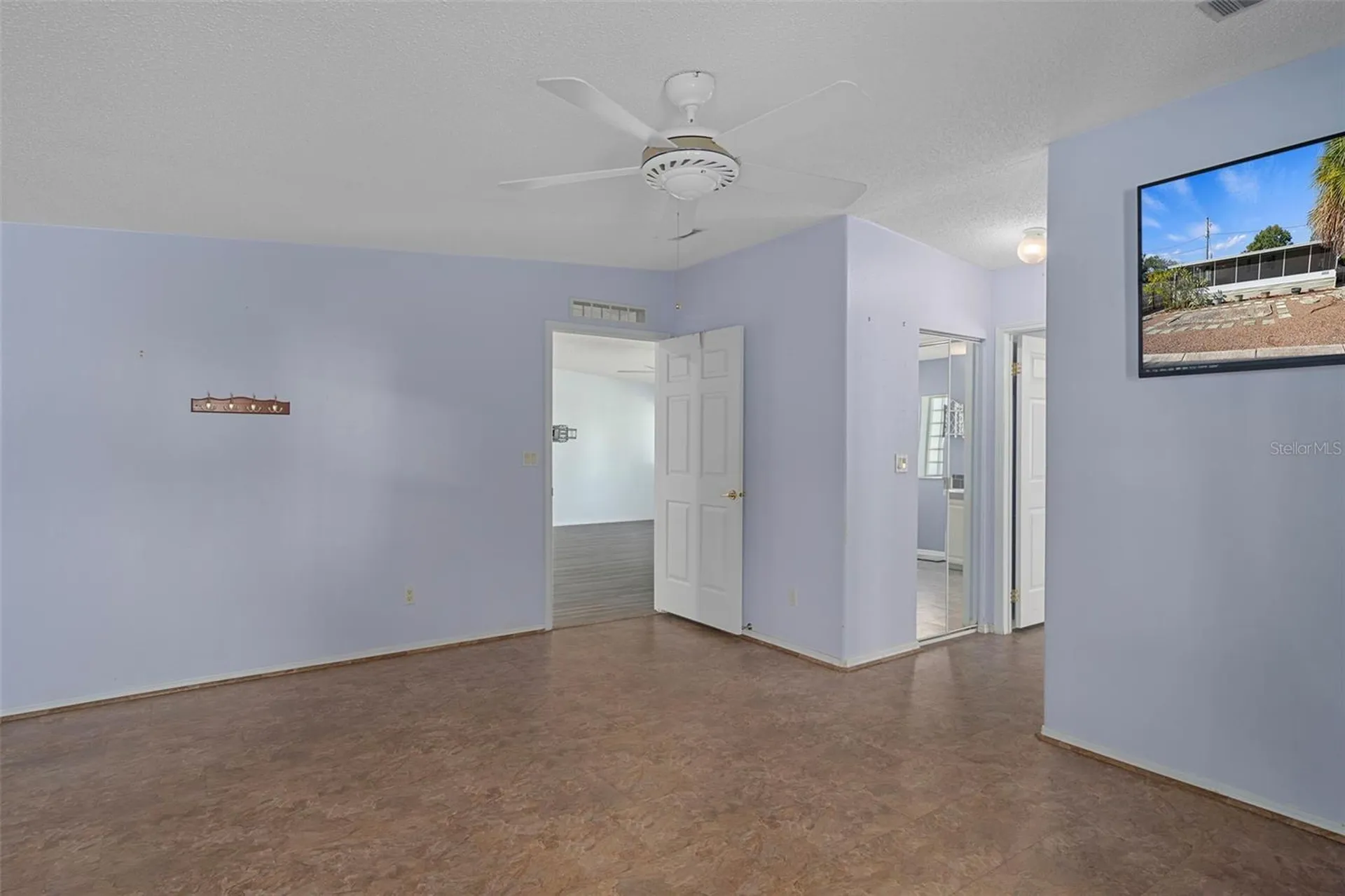 2005 Lake Linda Circle Lutz FL 33558