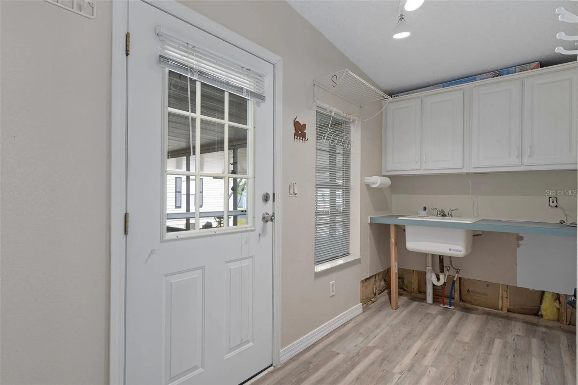 2005 Lake Linda Circle Lutz FL 33558
