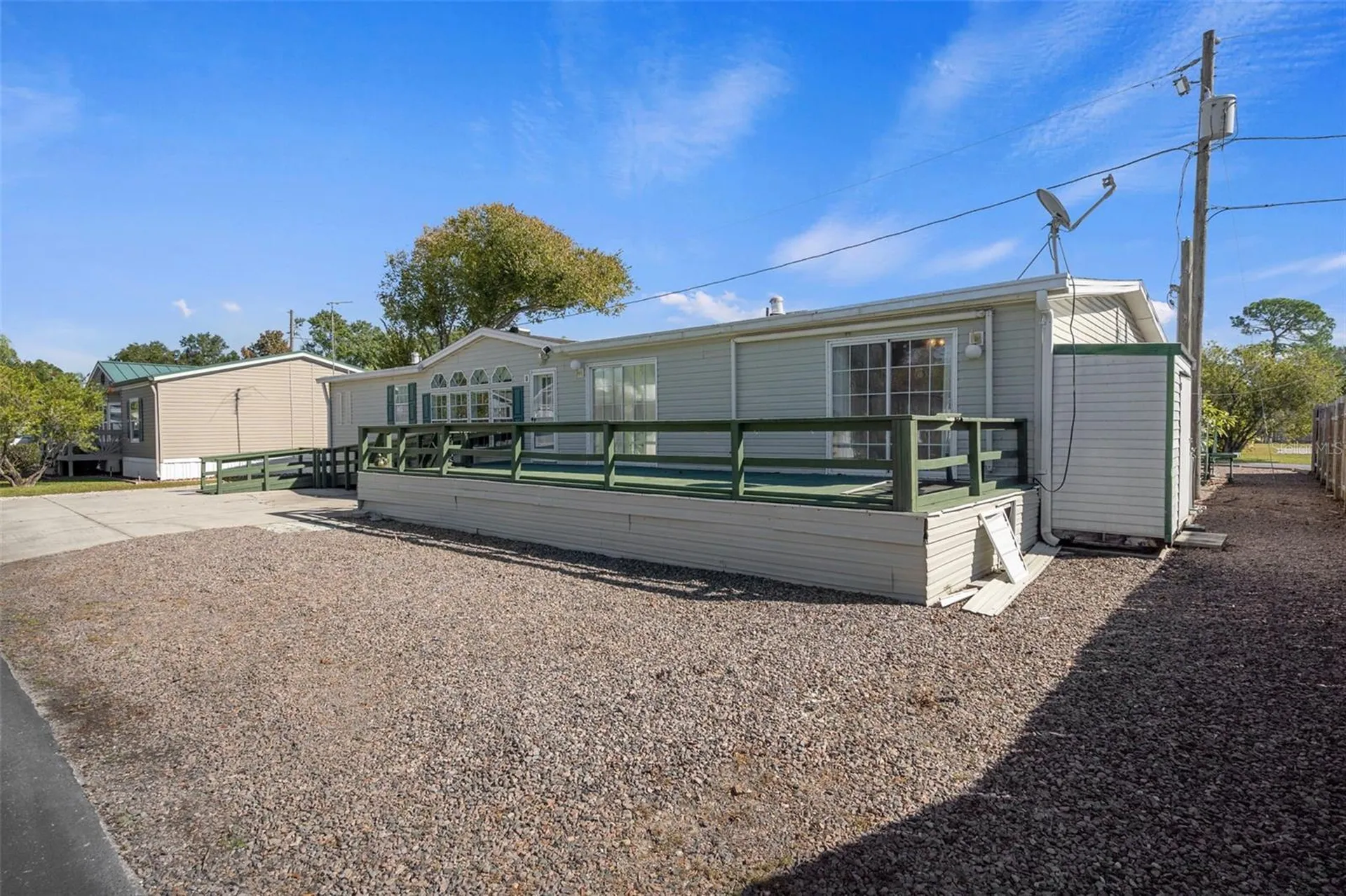 2005 Lake Linda Circle Lutz FL 33558