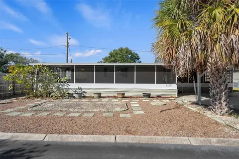 2005 Lake Linda Circle Lutz FL 33558
