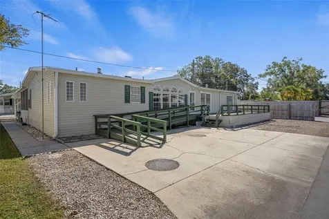 2005 Lake Linda Circle Lutz FL 33558