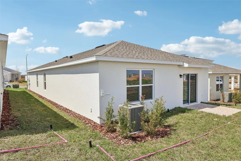 1933 Diamond Head Circle Haines City FL 33844
