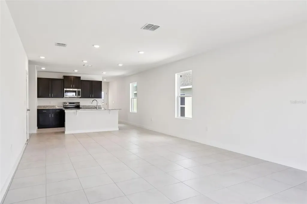 1933 Diamond Head Circle Haines City FL 33844