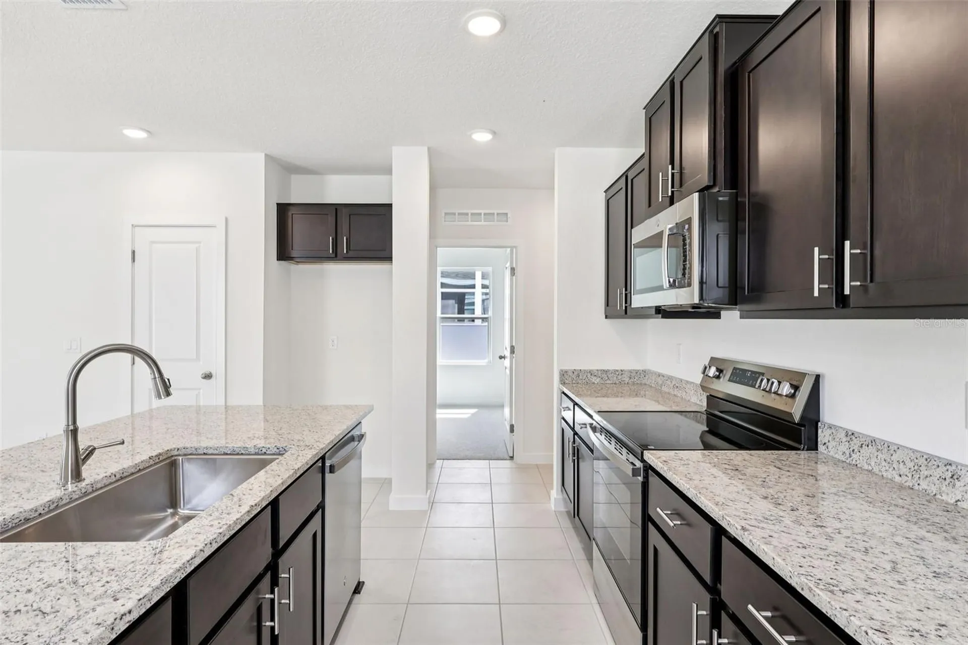 1933 Diamond Head Circle Haines City FL 33844