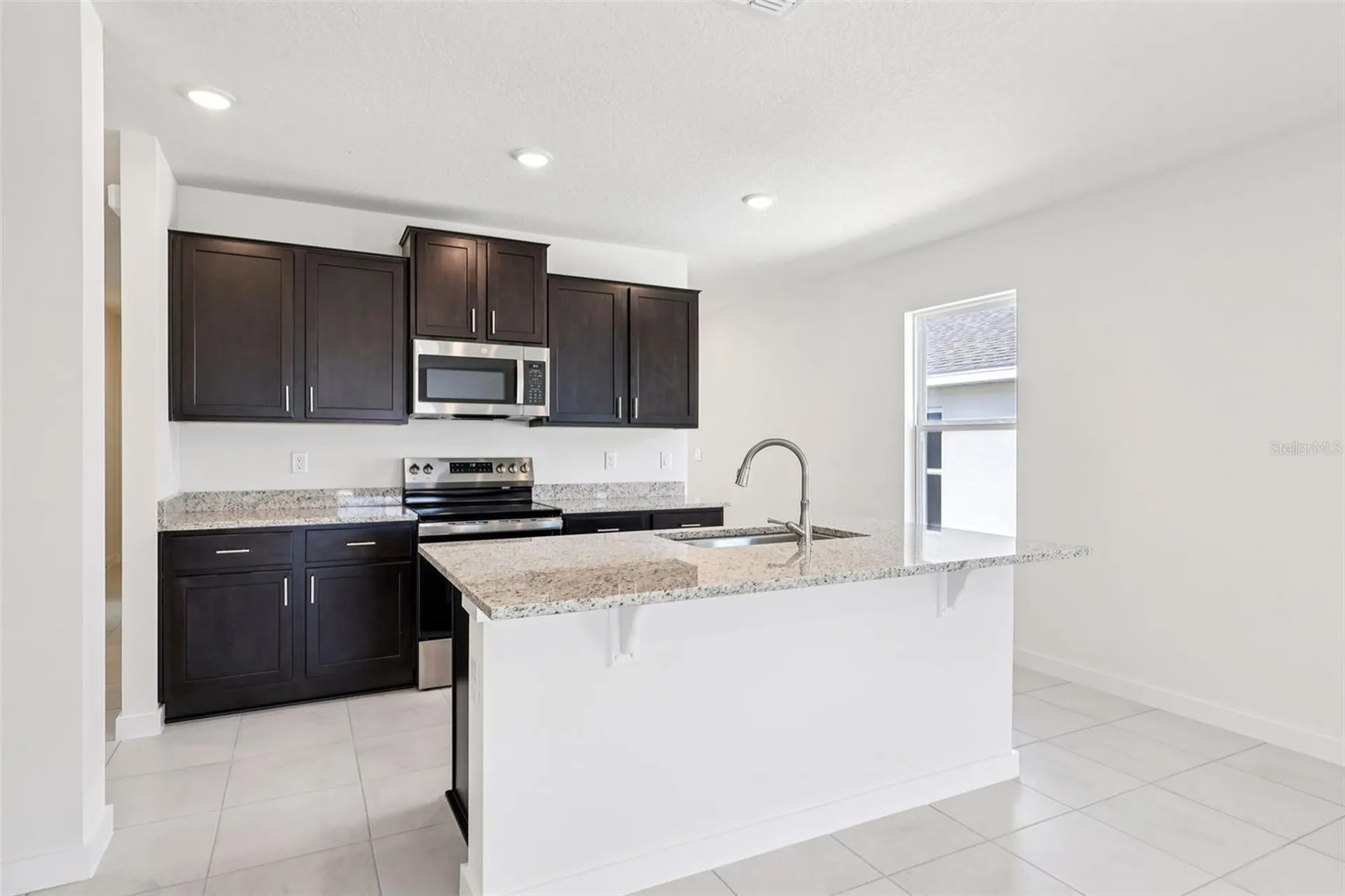 1933 Diamond Head Circle Haines City FL 33844
