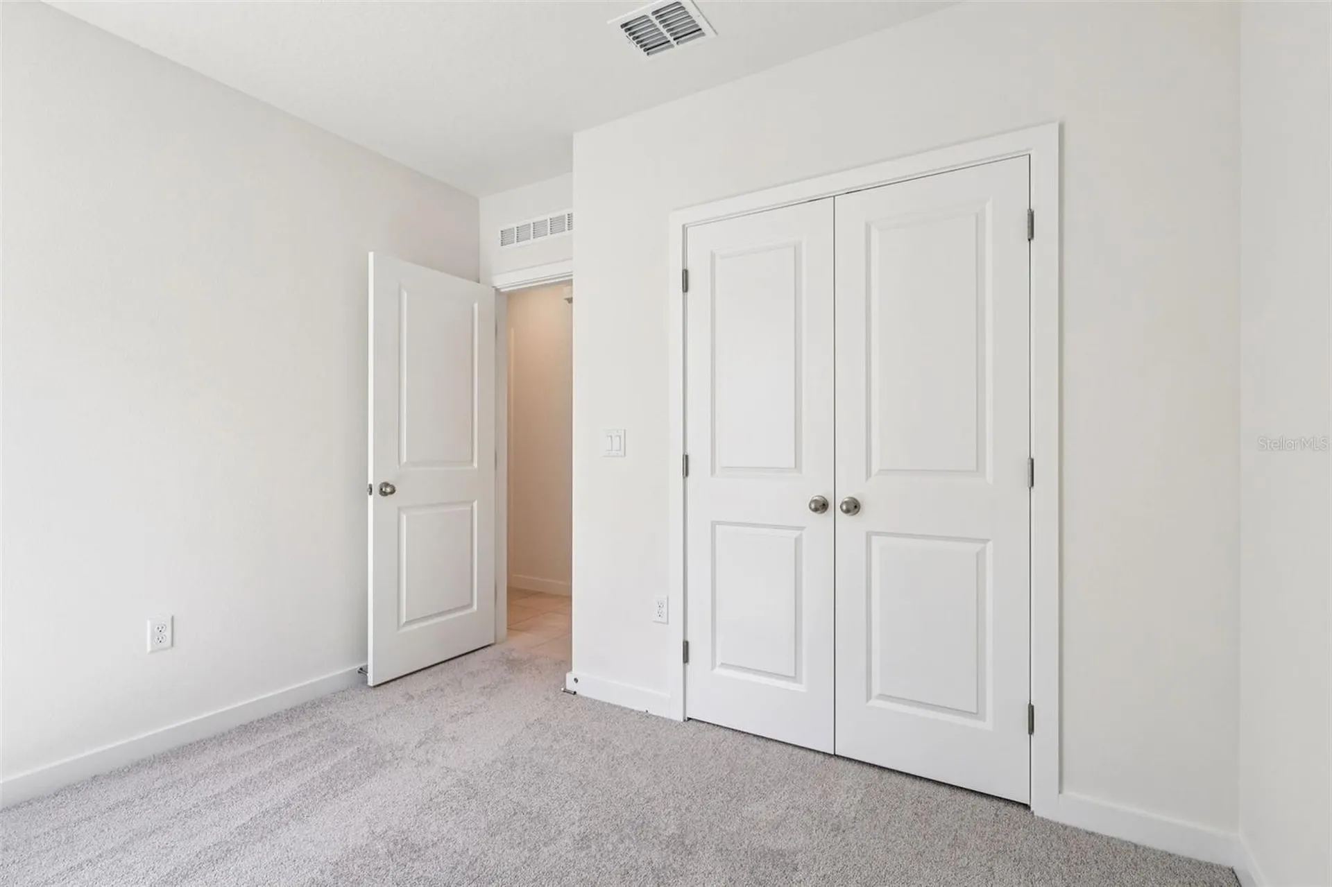 1933 Diamond Head Circle Haines City FL 33844