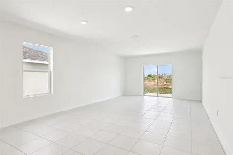 1933 Diamond Head Circle Haines City FL 33844