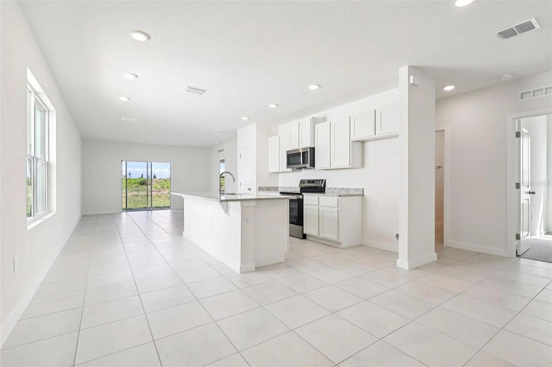 1937 Diamond Head Circle Haines City FL 33844