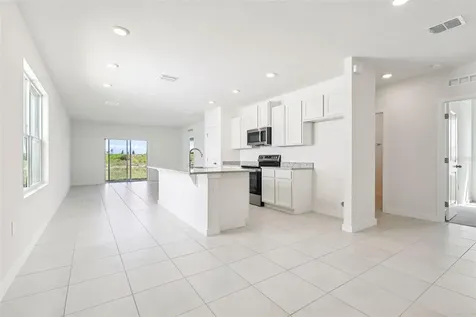 1937 Diamond Head Circle Haines City FL 33844