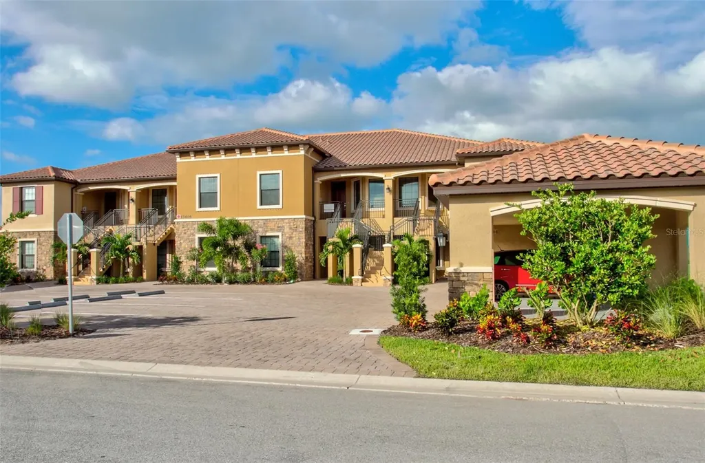 13605 Messina Loop Bradenton FL 34211