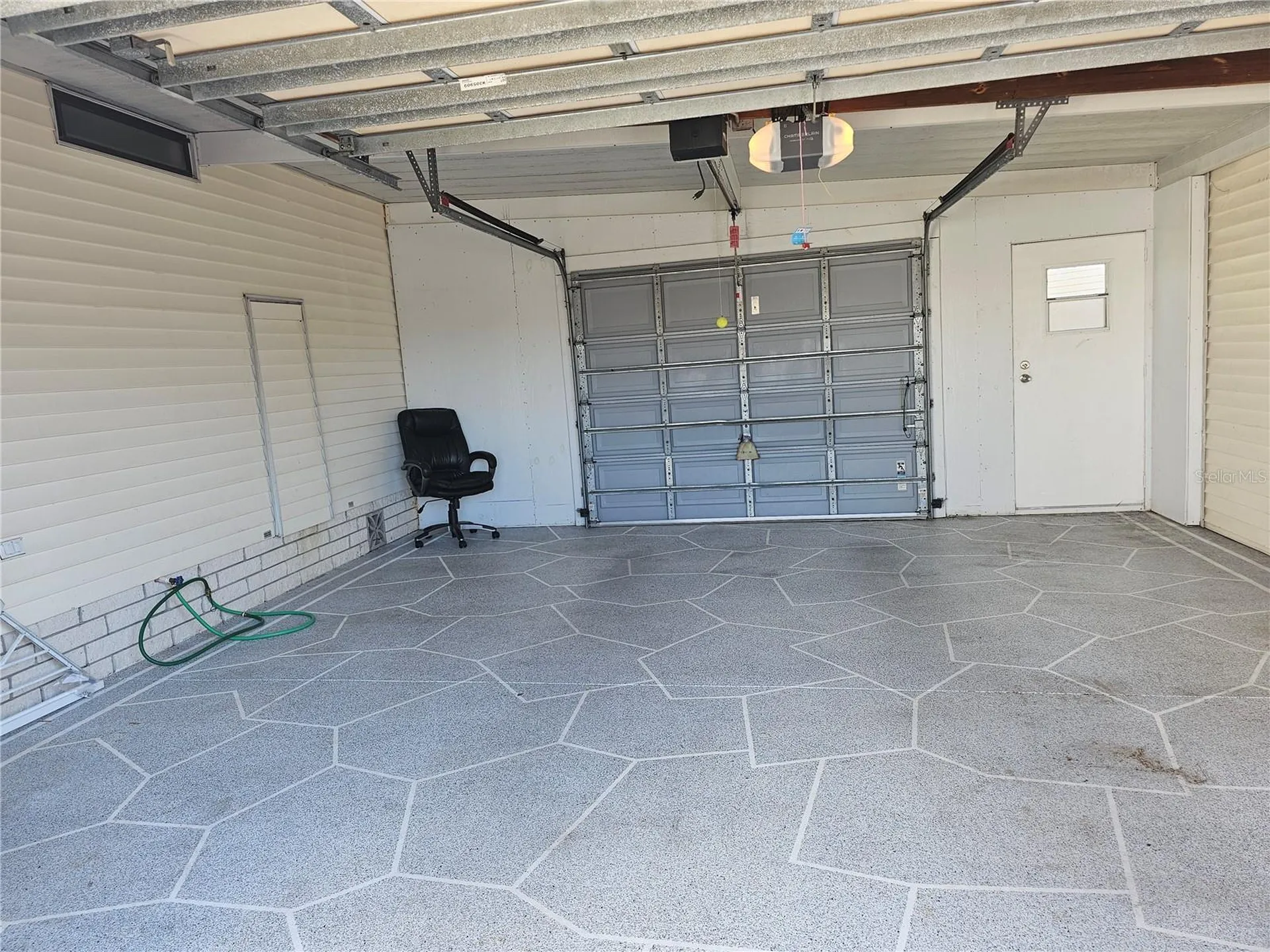 101 Dolphin Drive N Oldsmar FL 34677