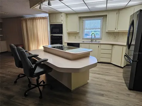 101 Dolphin Drive N Oldsmar FL 34677