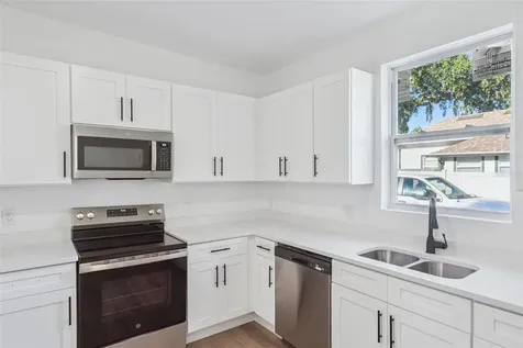 248 E Magnolia Street Groveland FL 34736