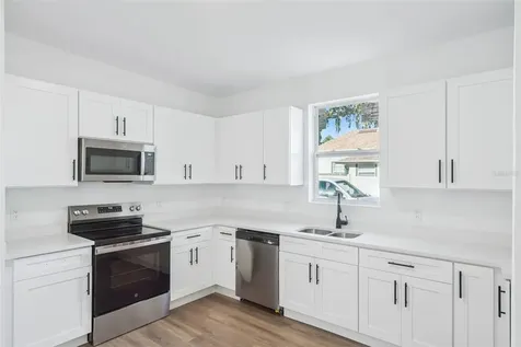 248 E Magnolia Street Groveland FL 34736